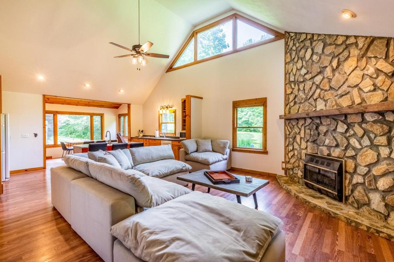 Pebble On The Creek Villa Whittier ภายนอก รูปภาพ